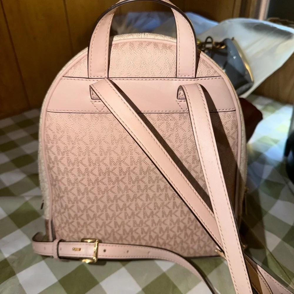 Michael Kors like new